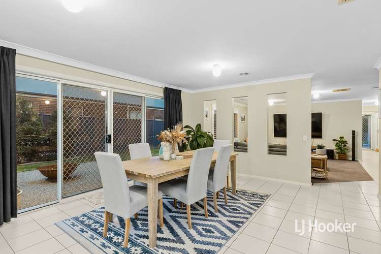 Sixth view of Homely house listing, 2 Saffron Place, Point Cook VIC 3030