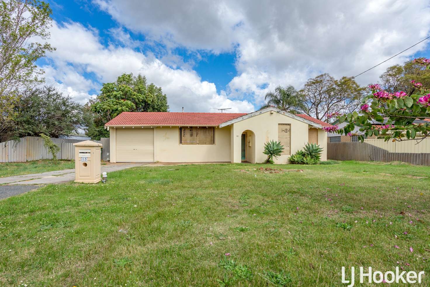 Main view of Homely house listing, 13 Kurrajong Way, Camillo WA 6111