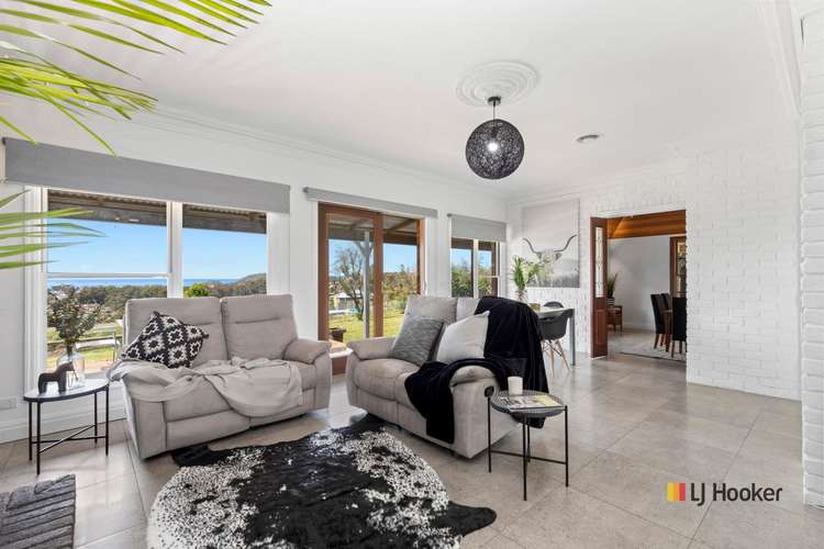8 Silverdell Place, Surf Beach NSW 2536