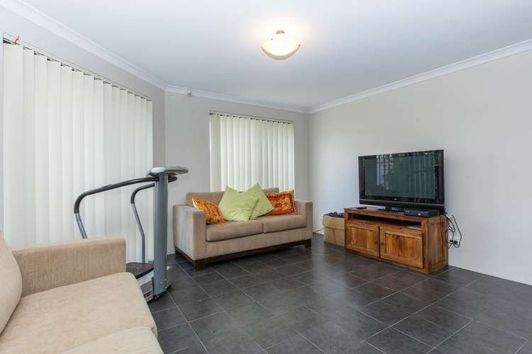 Fifth view of Homely house listing, 3 Lewes Court, Orelia WA 6167