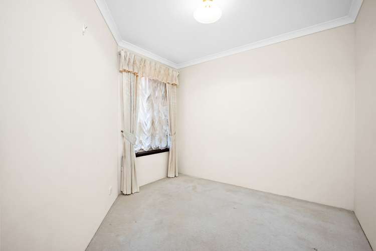 Fifth view of Homely house listing, 8 Hungerford Close, Canning Vale WA 6155