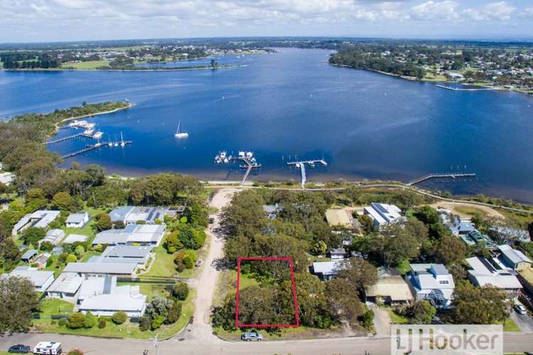 30 Fourth Avenue, Raymond Island VIC 3880