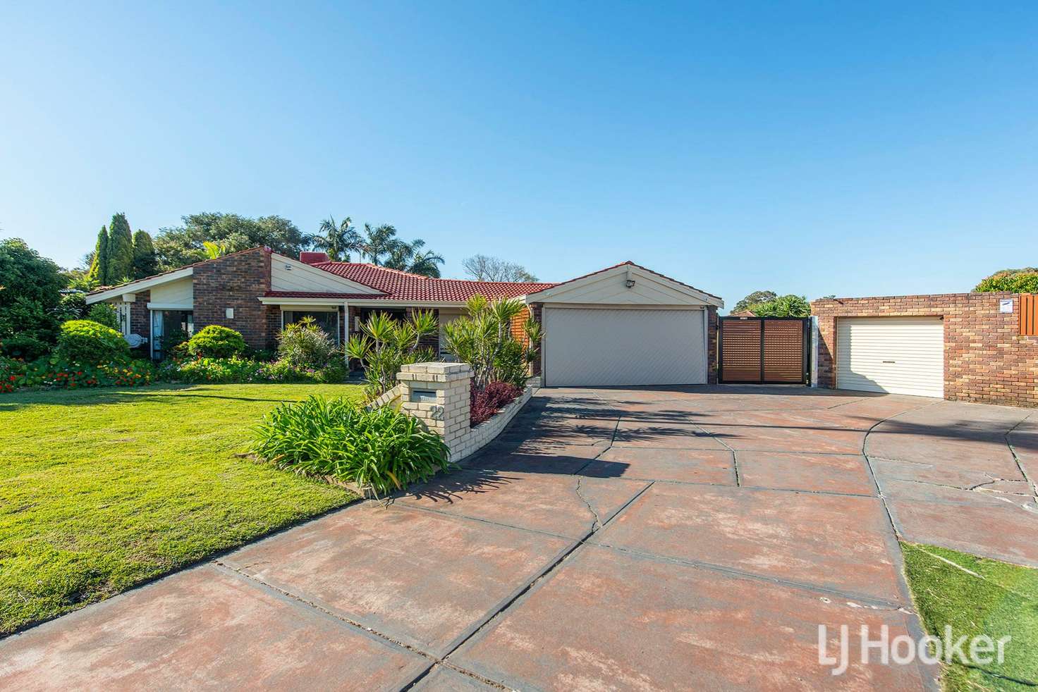Main view of Homely house listing, 22 Crest Court, Thornlie WA 6108