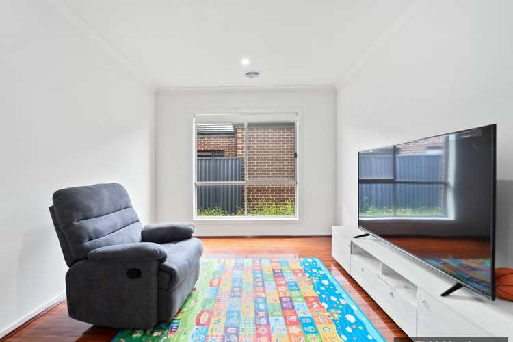 Fourth view of Homely house listing, 10 Tamboritha Boulevard, Weir Views VIC 3338