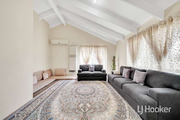 Fourth view of Homely house listing, 1 Simone Court, Hallam VIC 3803