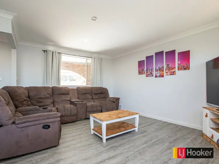 Fifth view of Homely house listing, 28 Kuloomba Street, Hillvue NSW 2340