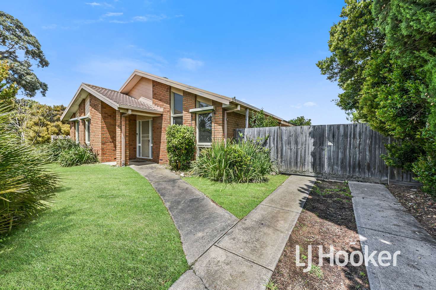 Main view of Homely house listing, 4 Rebecca Court, Cranbourne North VIC 3977