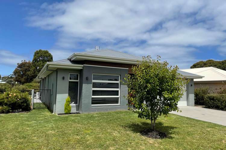 147 Kingscove Boulevard, Metung VIC 3904