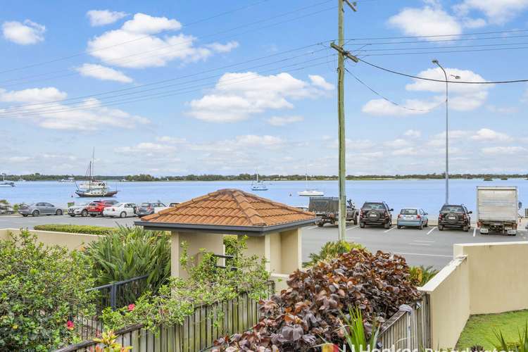 5/272 Marine Parade, Labrador QLD 4215