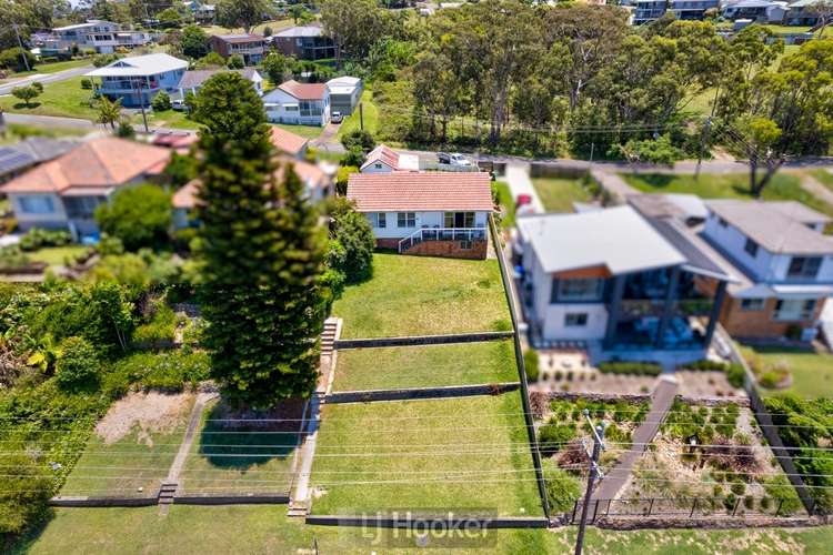 Second view of Homely house listing, 84 Alexander Parade, Arcadia Vale NSW 2283