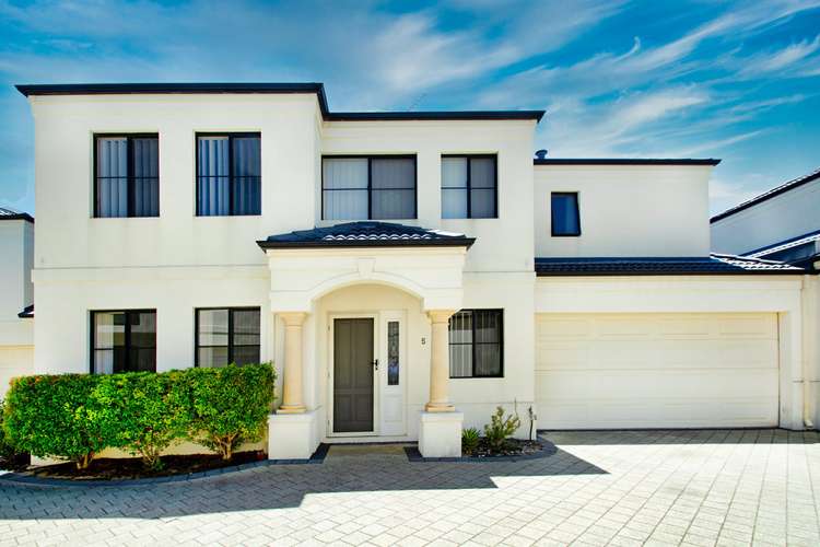 Main view of Homely townhouse listing, Unit 5/45 Halliday Grove, Hillarys WA 6025