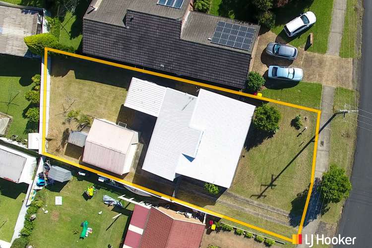 9 Lyons Road, Sussex Inlet NSW 2540