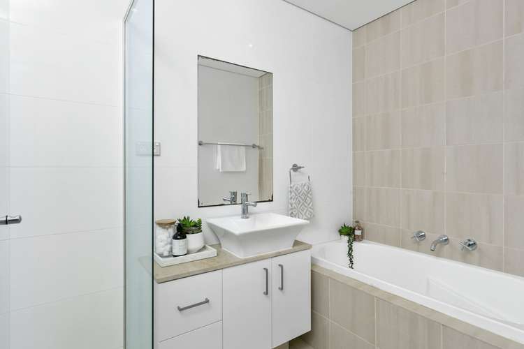 Sixth view of Homely apartment listing, 6/39-41 Lagoon Street, Narrabeen NSW 2101