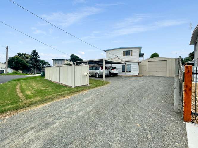 Second view of Homely semiDetached listing, 4 Waverley Court, Paynesville VIC 3880