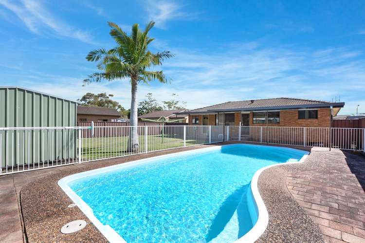 4 Andra Close, Belmont NSW 2280