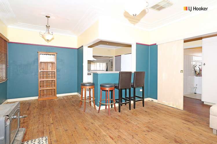 Fourth view of Homely house listing, 136 Fernleigh Road, Mount Austin NSW 2650