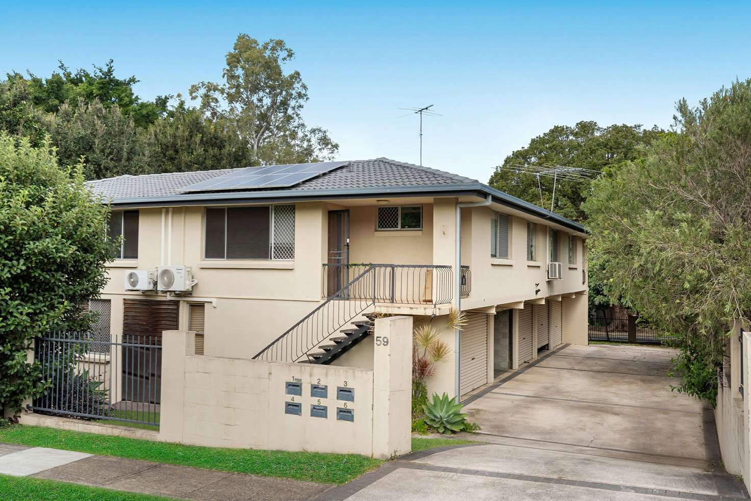 Main view of Homely unit listing, 2/59 Livingstone Street, Yeerongpilly QLD 4105