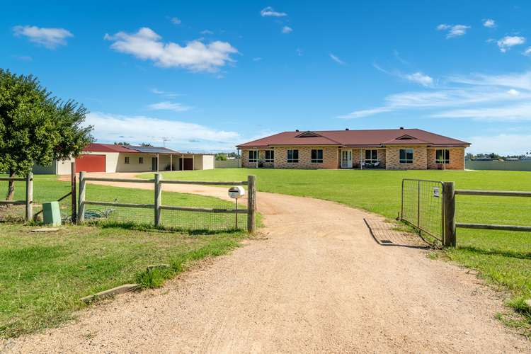 6 Redgum Place, Narromine NSW 2821