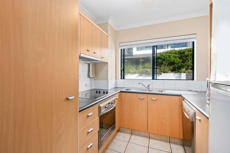 Fifth view of Homely unit listing, 11/10-12 Darrambal Street, Chevron Island QLD 4217