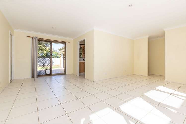 Fifth view of Homely house listing, 8 Endeavour Court, Forster NSW 2428