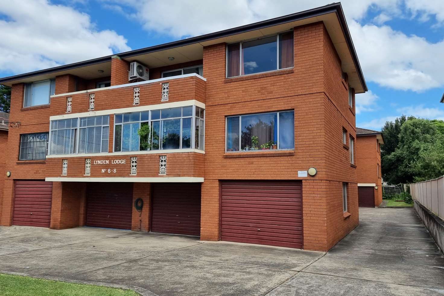 Main view of Homely unit listing, 2/6-8 Mary Street, Wiley Park NSW 2195