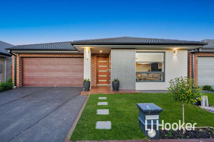 Main view of Homely house listing, 19 Cortajalla Avenue, Clyde North VIC 3978
