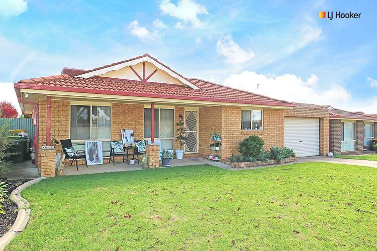 83 Dalman Parkway, Glenfield Park NSW 2650