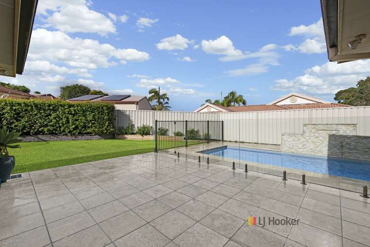 Sixth view of Homely house listing, 5 Coverdale Close, Lake Haven NSW 2263