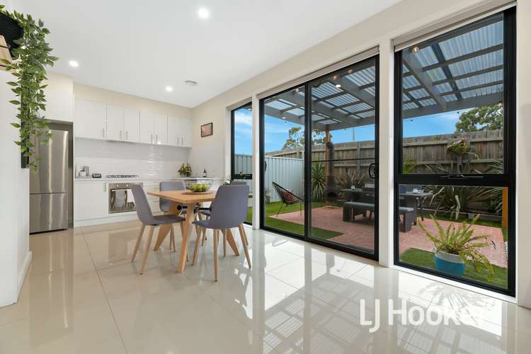 Fourth view of Homely townhouse listing, 8 Winter Lane, Carrum Downs VIC 3201