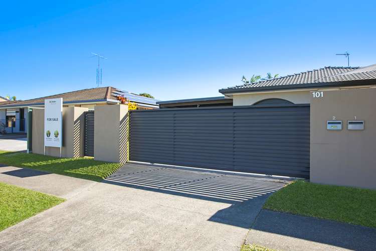 Sixth view of Homely semiDetached listing, 2/101 Christine Avenue, Burleigh Waters QLD 4220
