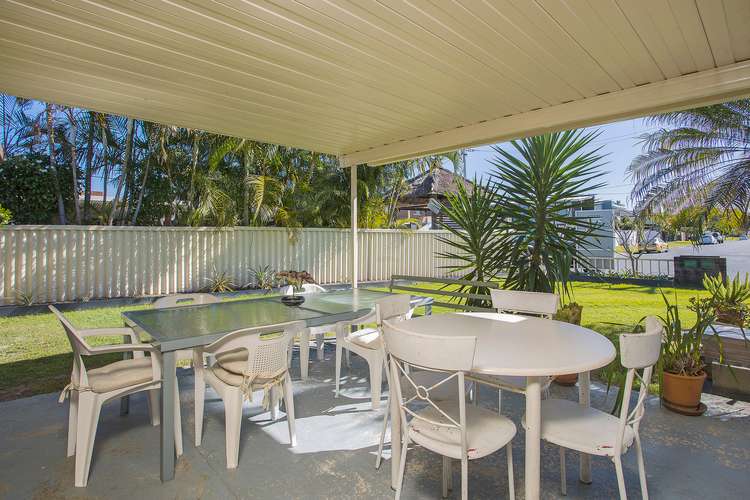 Sixth view of Homely semiDetached listing, 2/24 Adams Avenue, Miami QLD 4220