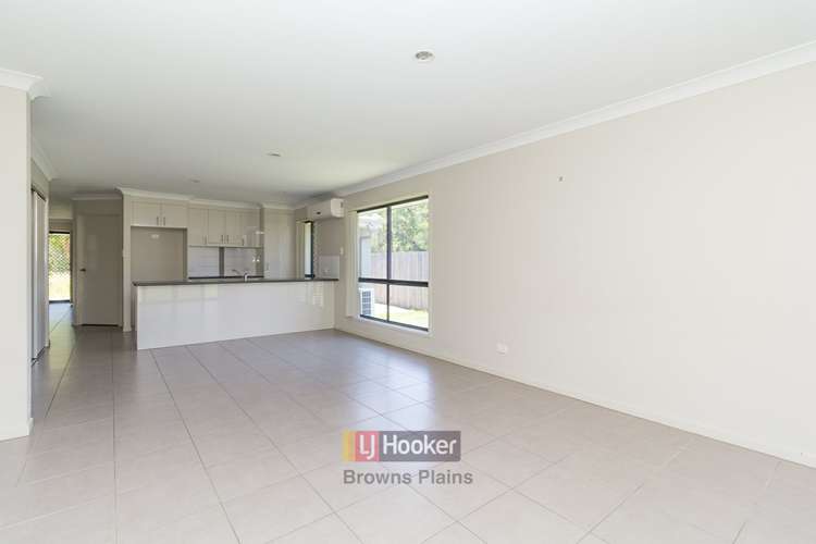 Fifth view of Homely house listing, 4 Lachlan Lane, Hillcrest QLD 4118