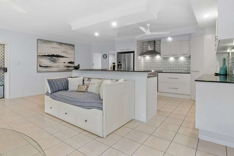 Sixth view of Homely house listing, 2 Whitehaven Court, Clifton Beach QLD 4879