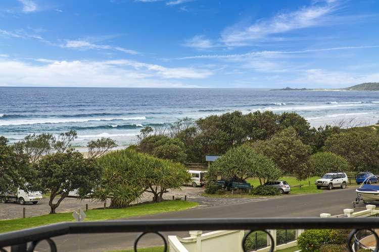 Main view of Homely unit listing, B2 U12/18-19 Pacific Parade, Yamba NSW 2464
