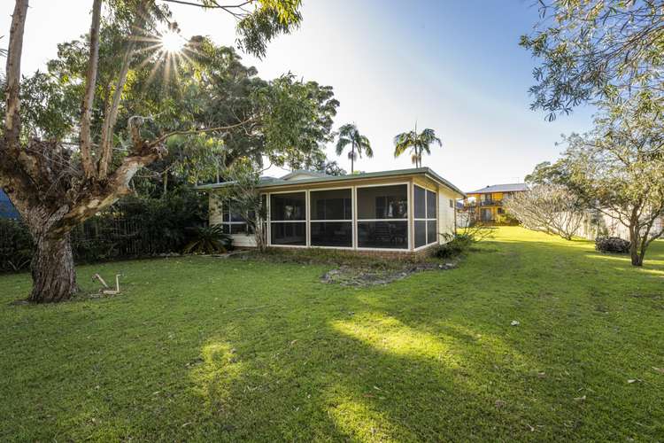 28 Marandowie Drive, Iluka NSW 2466