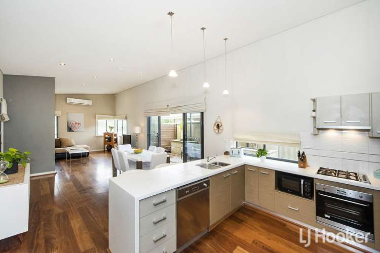 Main view of Homely house listing, 72 Verdant Crescent, Seville Grove WA 6112