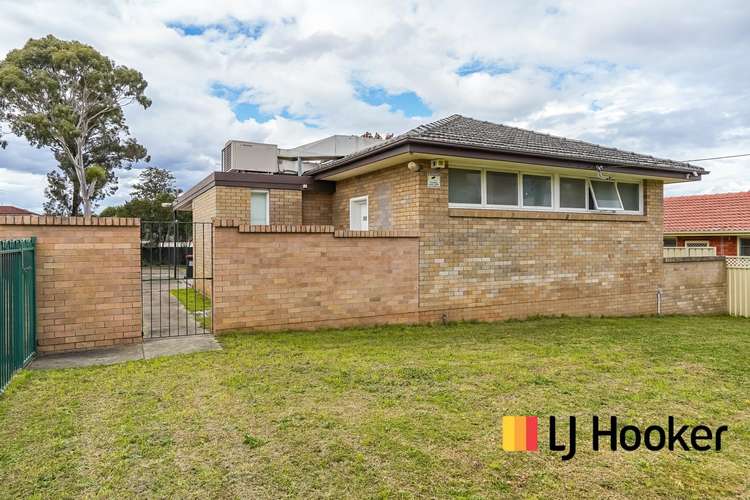 2 College Rd, Campbelltown NSW 2560