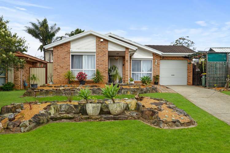 4 Kemp Pl, Minto NSW 2566