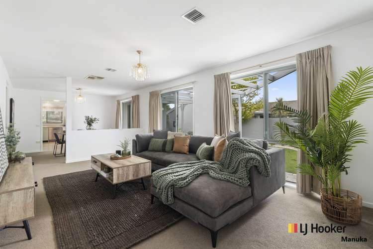 Main view of Homely townhouse listing, 19/3 Hansen Circuit, Isaacs ACT 2607