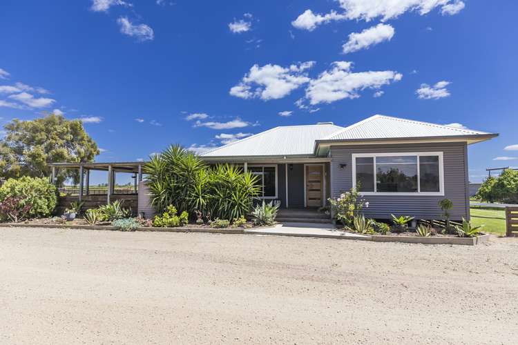 86 Lake Road, Woorinen South VIC 3588