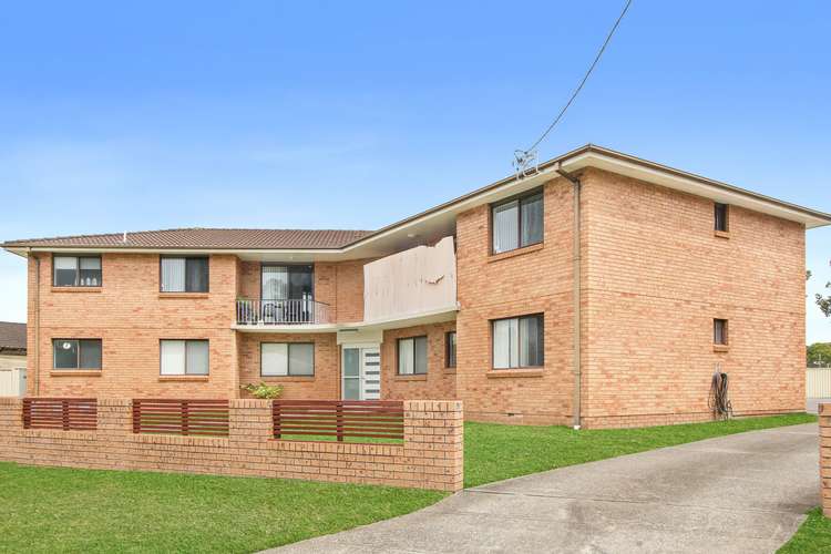 Main view of Homely unit listing, 1/37 Roberts Ave, Barrack Heights NSW 2528