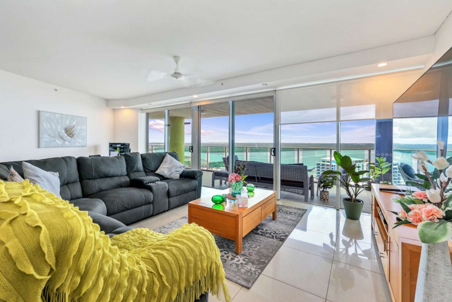 Main view of Homely unit listing, 223/8 Gardiner Street, Darwin City NT 800
