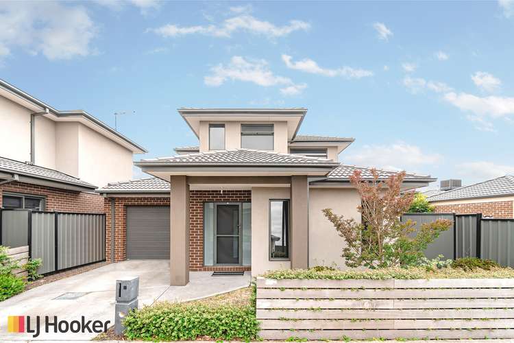 Main view of Homely house listing, 8 Fame Way, Craigieburn VIC 3064