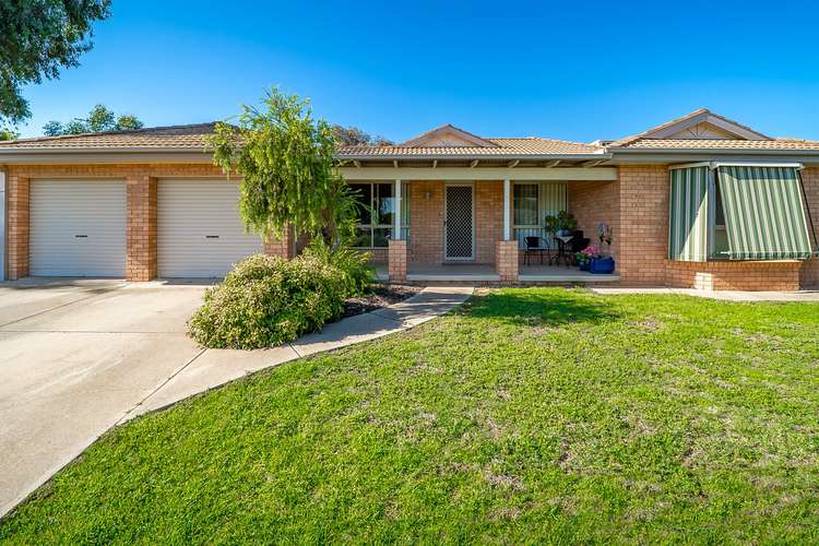 28 Yarrawah Crescent, Bourkelands NSW 2650