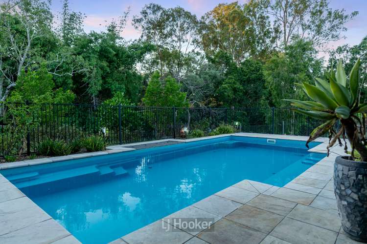 8 Woodend Road, Sadliers Crossing QLD 4305