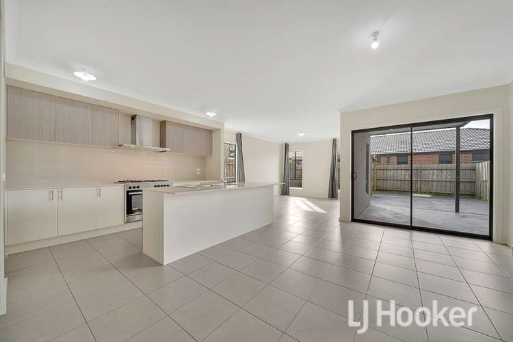 Sixth view of Homely house listing, 4 Aayana Street, Cranbourne East VIC 3977