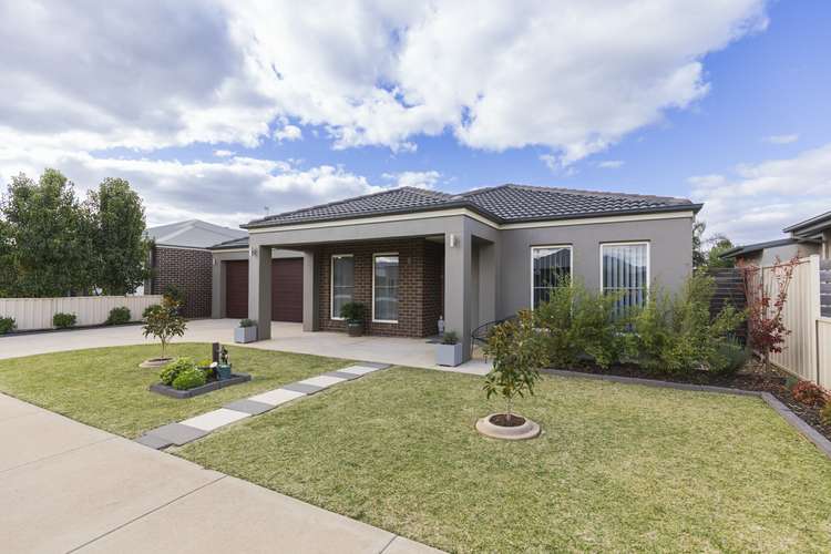 8 Dundas Lane, Swan Hill VIC 3585