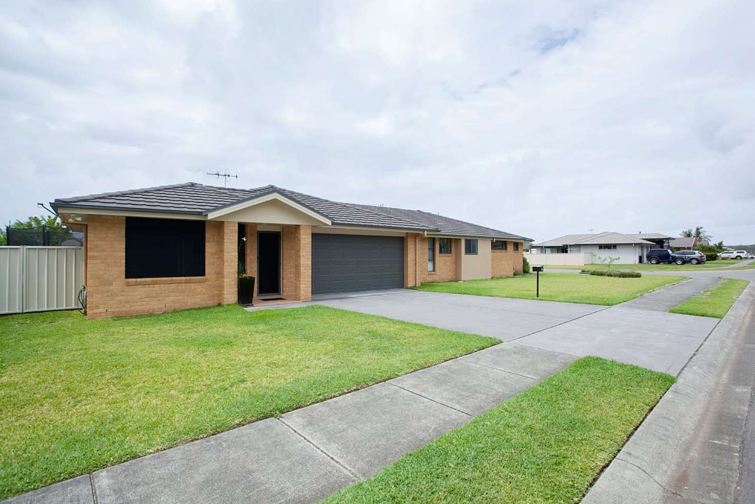 Main view of Homely semiDetached listing, 2/24 Albatross Way, Old Bar NSW 2430