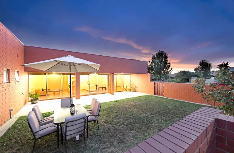 32 Mary Kitson Street, Watson ACT 2602