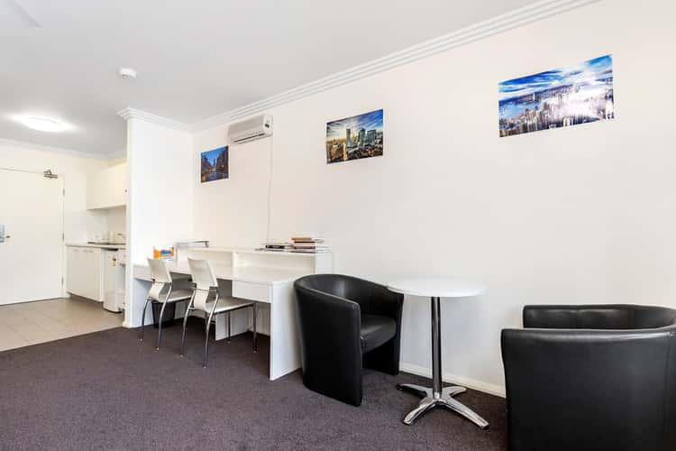 Main view of Homely studio listing, 58/101 Hennessy Street, Belconnen ACT 2617